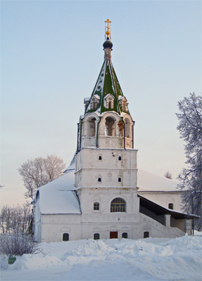 Колокольня Покровской церкви. 
        Фото: Ярослав Блантер