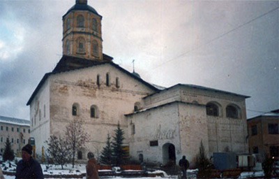 Трапезная и Христорождественская церковь (1511). 
         Фото: Илья Буяновский