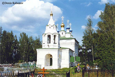 Рождествено-Суворово. Церковь Рождества Богородицы 
            (1714). Фото: Денис Кабанов