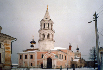 Борисоглебский монастырь. 
            Входоиерусалимская церковь. Фото: Илья Буяновский